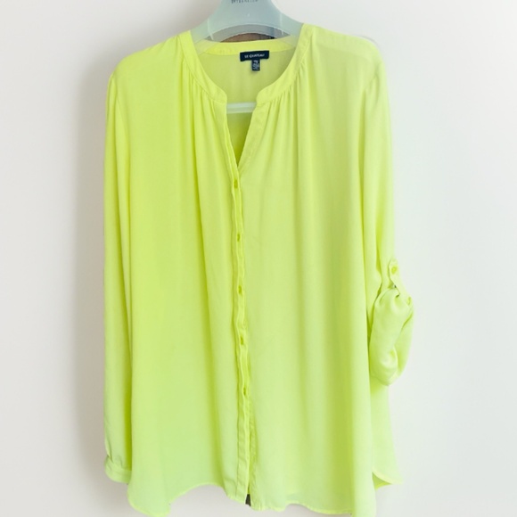 Le Chateau Woman's Yellowish Green Button Up Silk Blouse Shirt Top Roll Tab XL - Picture 3 of 16